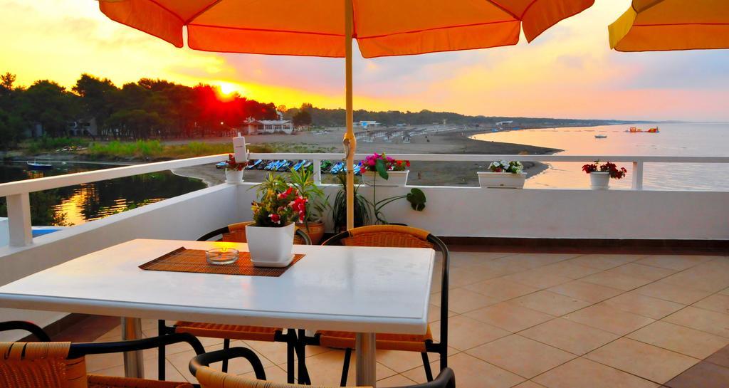 Pontino Apartments Улцин Екстериор снимка